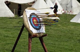 Learning To Shoot A Longbow – Beginner Tips